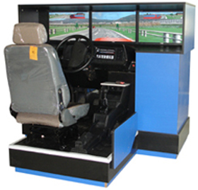 TYM-9型真车感受的汽车驾驶模拟器（三屏）